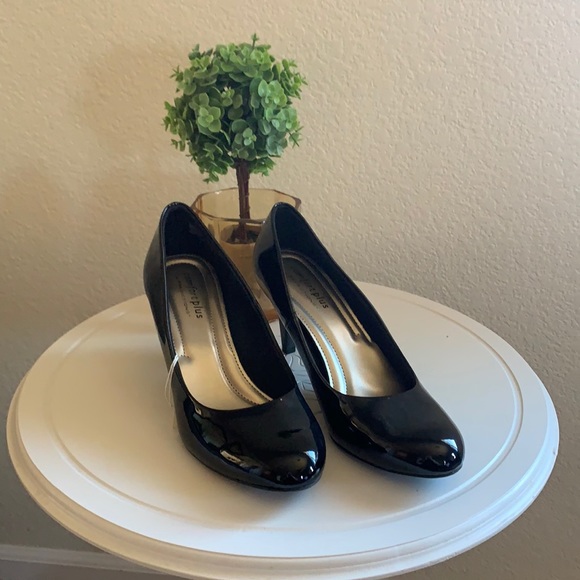 NWT Black Heels